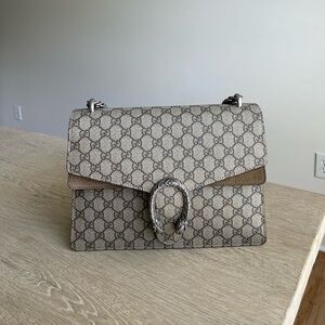 Gucci Dionysus medium GG shoulder bag